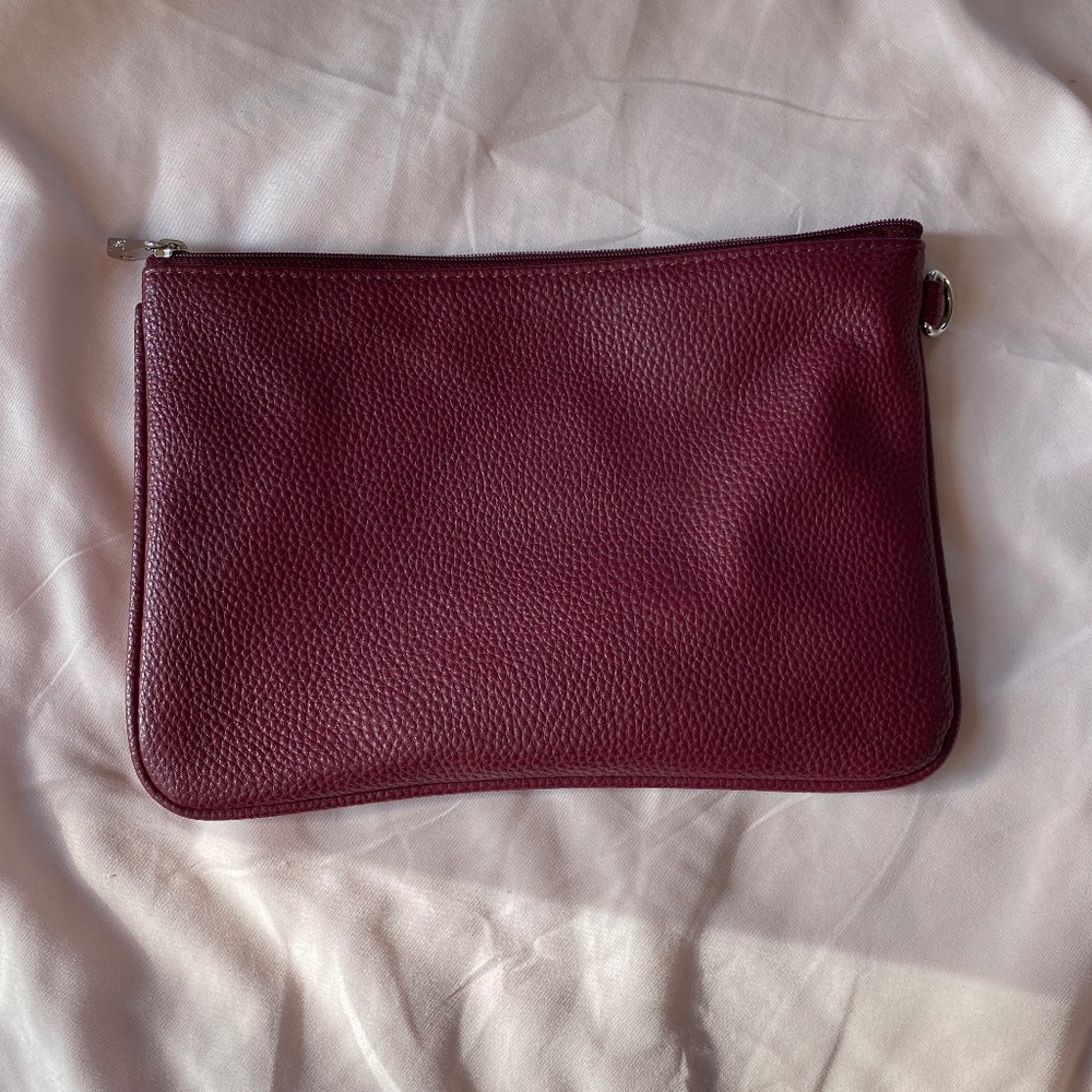 Jewell by Thirty-One | Rubie Mini Pebble Dark Red Pouch/Wristlet